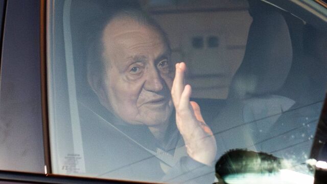 El Rey Juan Carlos I llega a Vigo para comenzar los entrenamientos para las regatas de este fin de semana