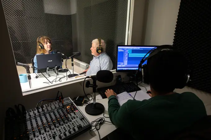 Radio Sefarad: Transmisión de cultura judía en la era digital