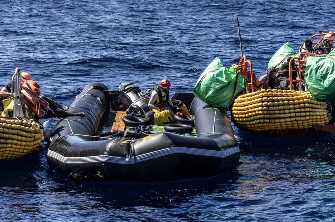 Mueren 60 migrantes en una embarcación hinchable tras una semana a la deriva en el Mediterráneo 