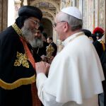 El Papa de la iglesia copta ortodoxa Tawadros II en una reciente visita al Papa Francisco