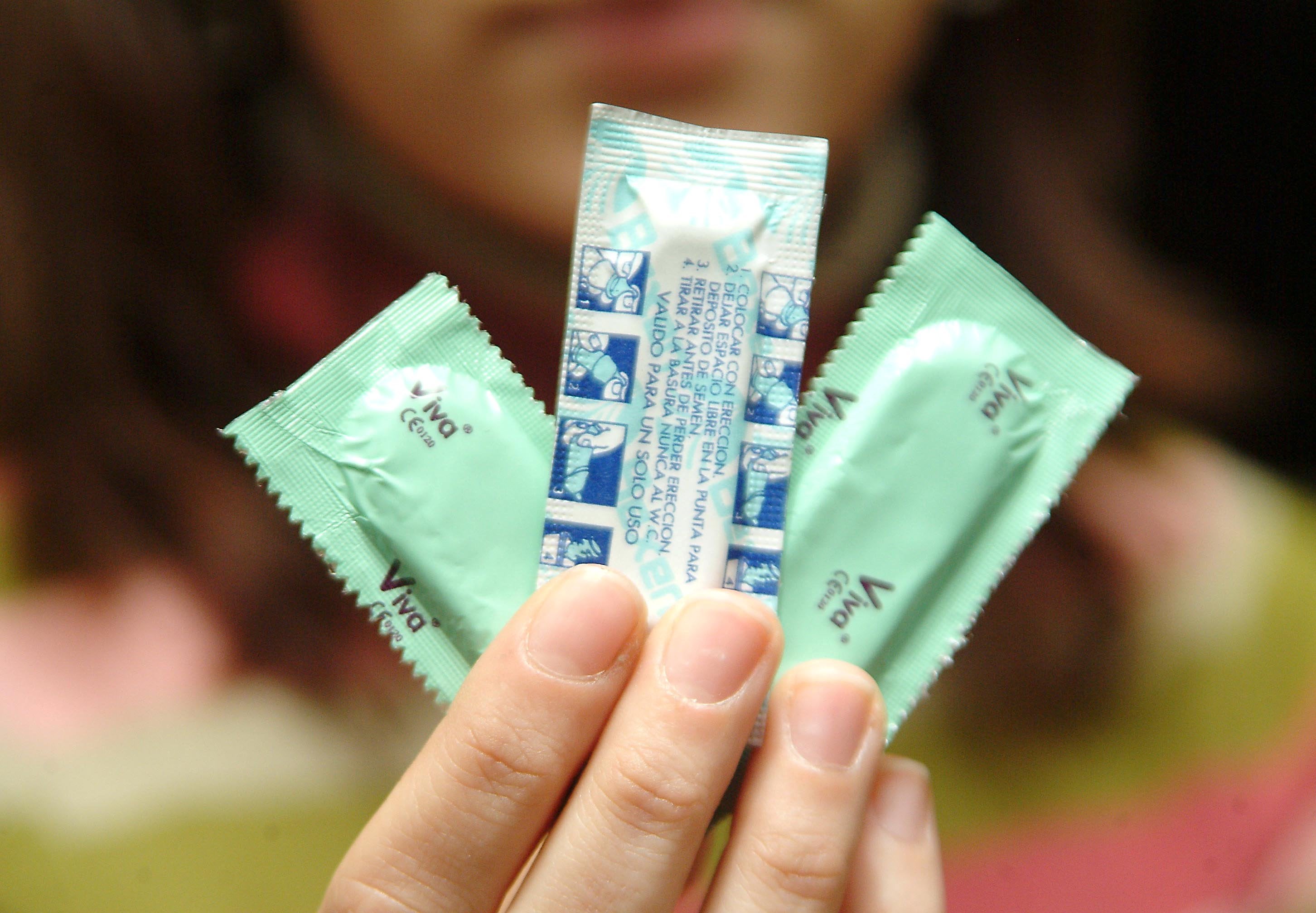 Sanidad destinará 10 millones de euros a financiar preservativos para jóvenes este año