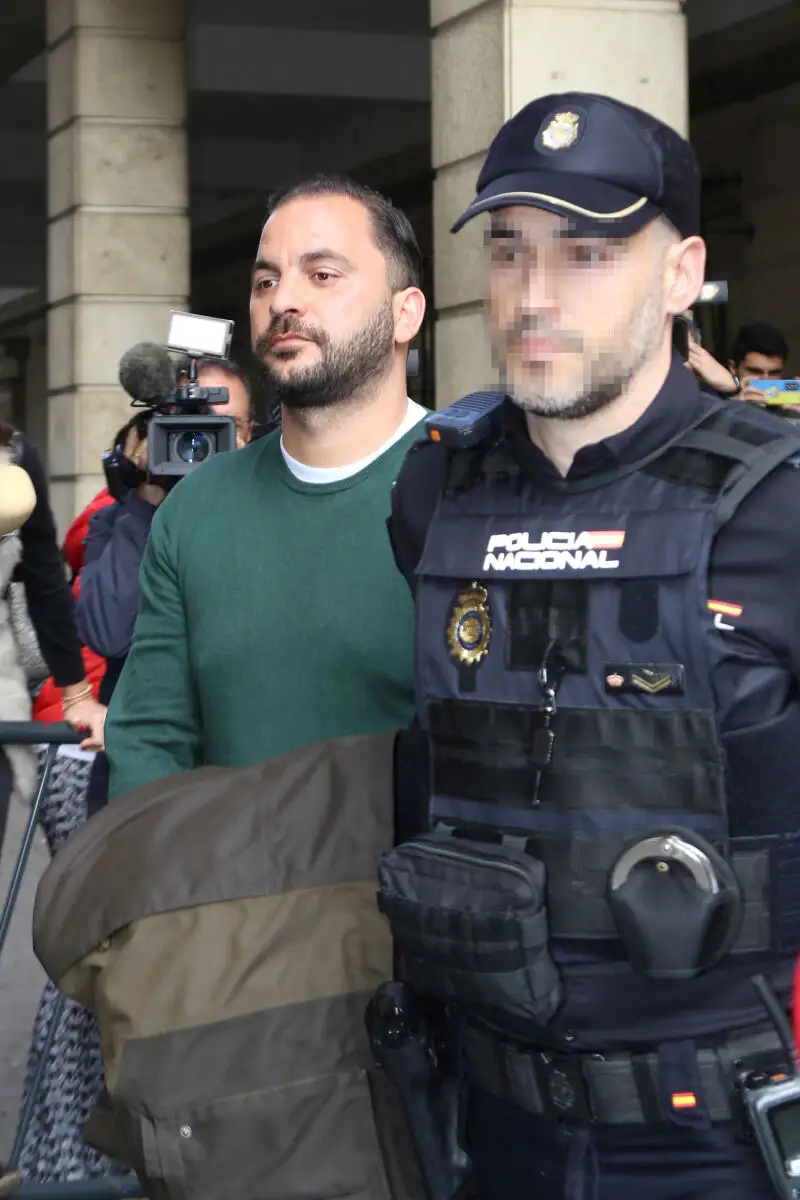 Antonio Tejado citado a declarar en el juzgado por el robo en el chalé de María del Monte