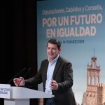 El presidente Alfonso Fernández Mañueco interviene en la jornada celebrada en Ávila
