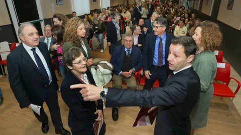 El centro sociosanitario Hermanas Hospitalarias Palencia inaugura oficialmente la VII Jornada sobre Esquizofrenia, foro referente a nivel nacional en la materia, (IaD) La directora general de Asistencia Saninataia, Silvia Fernández; la superiora provincial de HH.HH. Sor Matilde Porras, el delegado de la Junta, José Antonio Rubio; el gerente de HH.HH., Javier Arellano