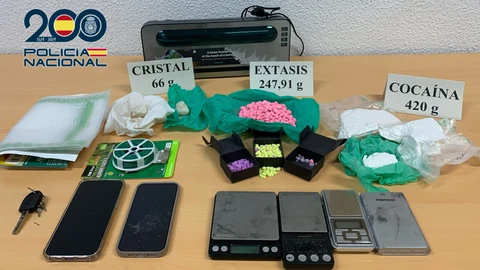 La Policía Nacional detiene a cinco personas por tráfico de drogas y desmantela dos puntos negros de venta de sustancias estupefacientes