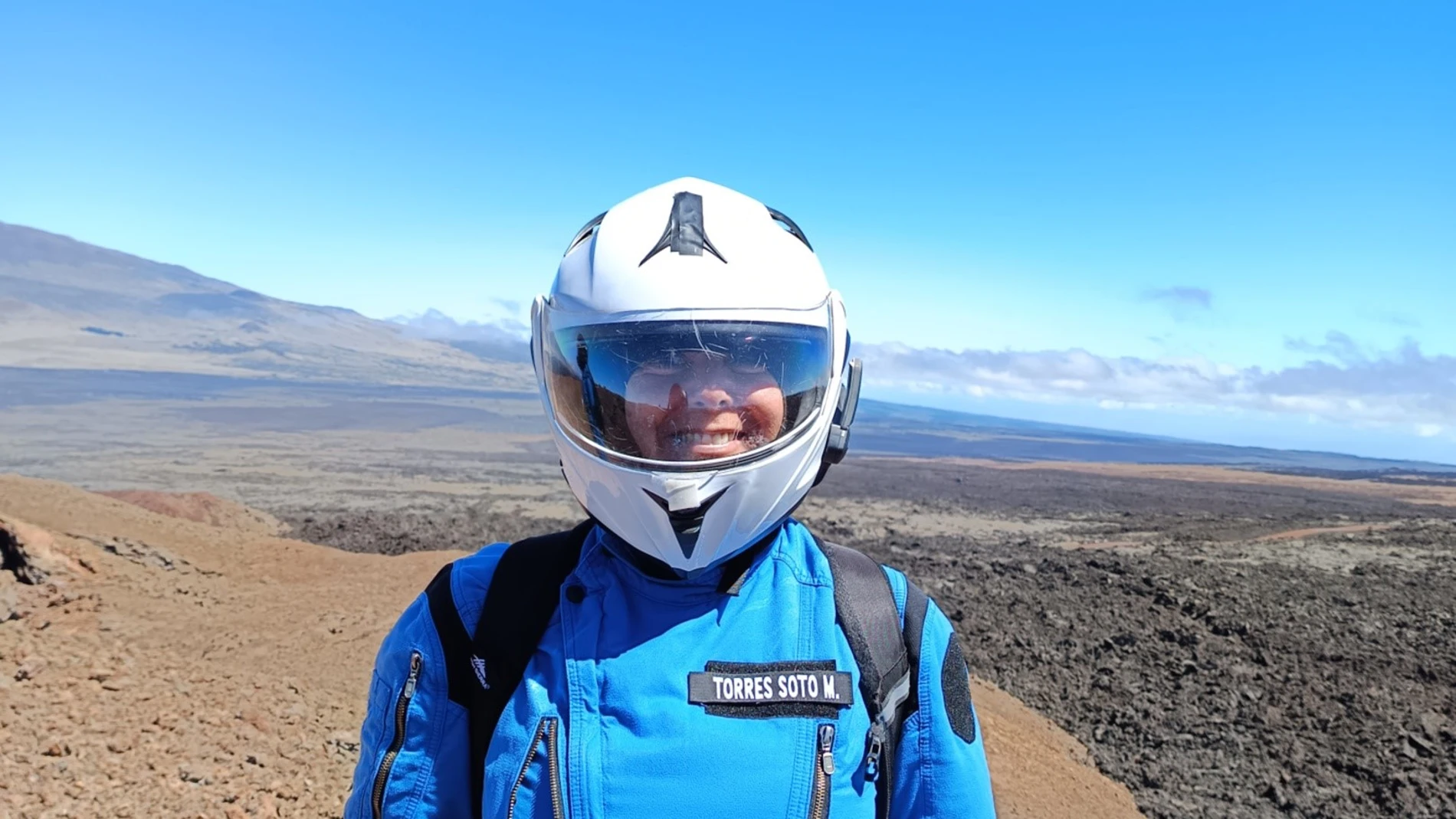 La astronauta análoga cordobesa Mariló Torres en su misión en la ladera de un volcán de Hawái. MARILÓ TORRES/EP 15/03/2024