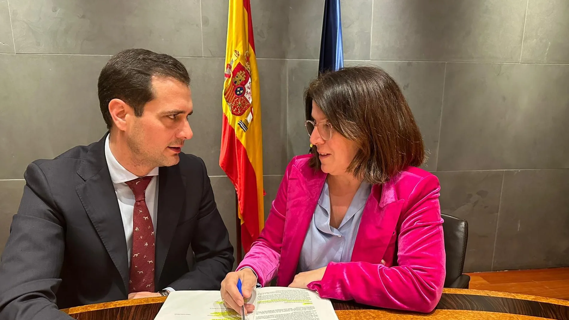 Los diputados del PP, Pablo Pérez y María Cuesta