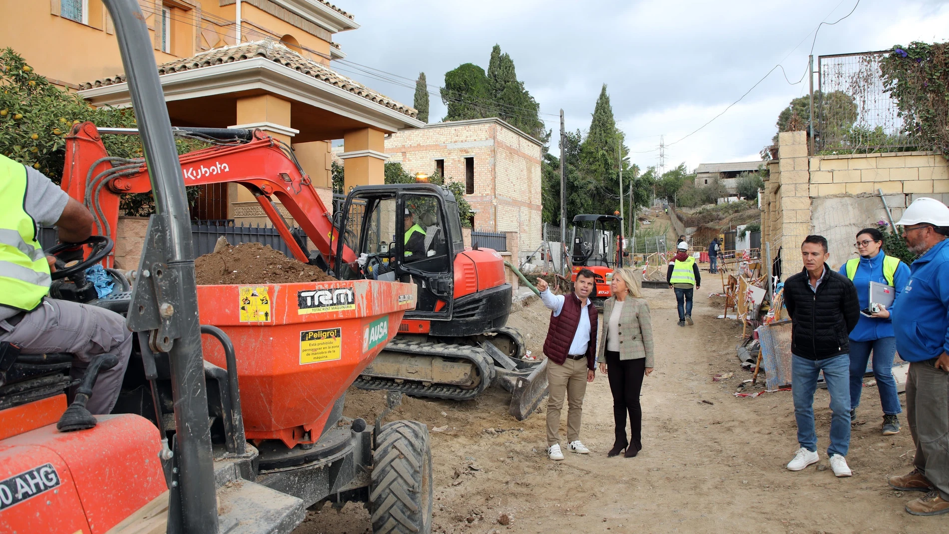 Imagen de archivo de una visita de la alcaldesa de Marbella a unas obras