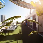 El solárium del Hotel Silken Atlántida de Santa Cruz de Tenerife cuenta con unas vistas privilegiadas