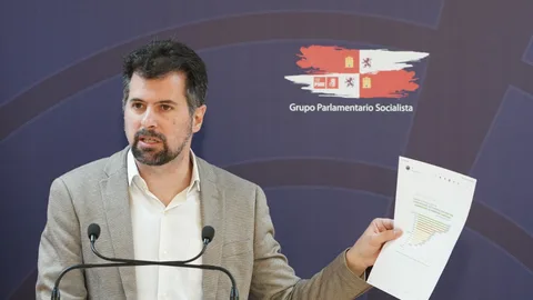 Tudanca denuncia la "política de privatización progresiva" de la Sanidad en Castilla y León