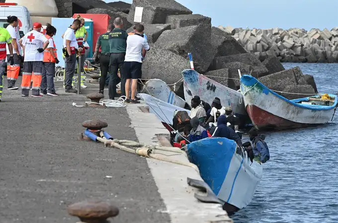 Las llegadas irregulares a Canarias y Ceuta están disparadas