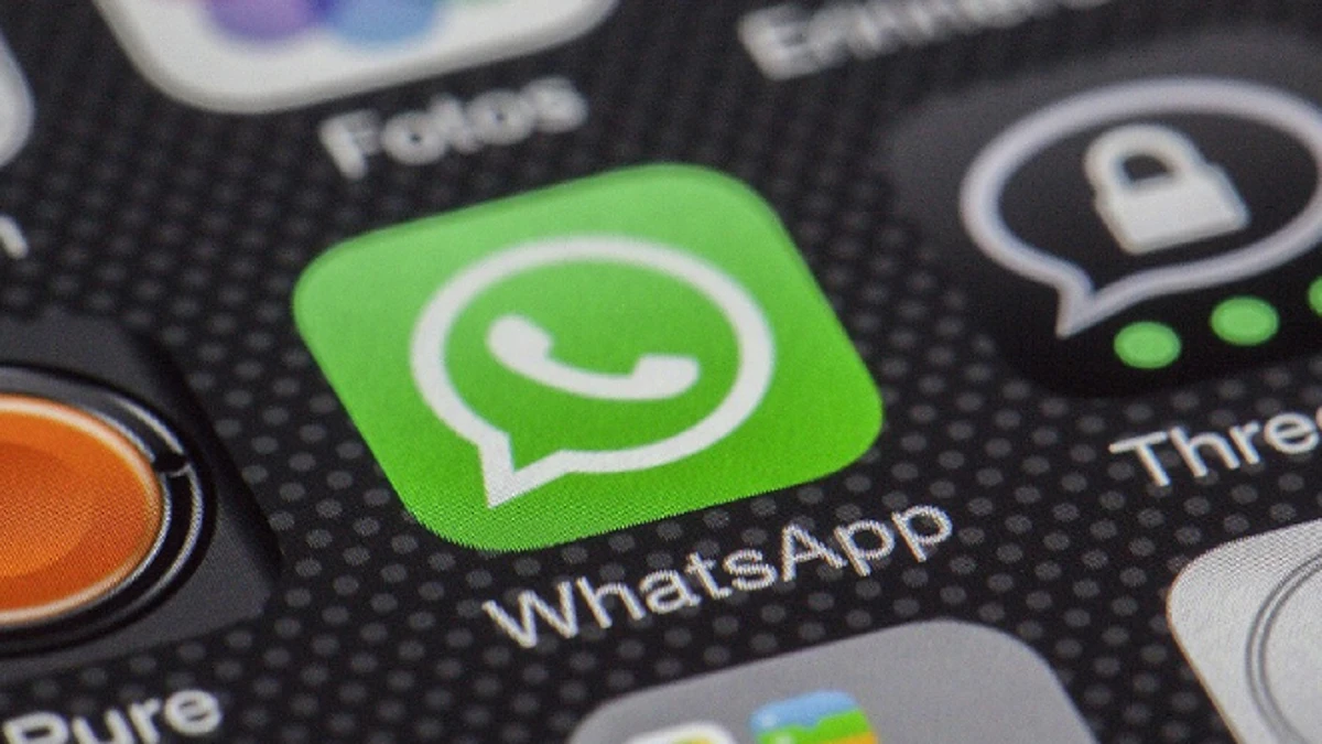 La Policía Nacional advierte sobre la nueva estrategia de los estafadores para usurpar tu identidad en WhatsApp