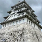 El castillo de seis plantas en la localidad de Akabira, en la prefectura de Hokkaido, Japón