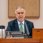Ángel Víctor Torres informa sobre las líneas generales de la política de su departamento