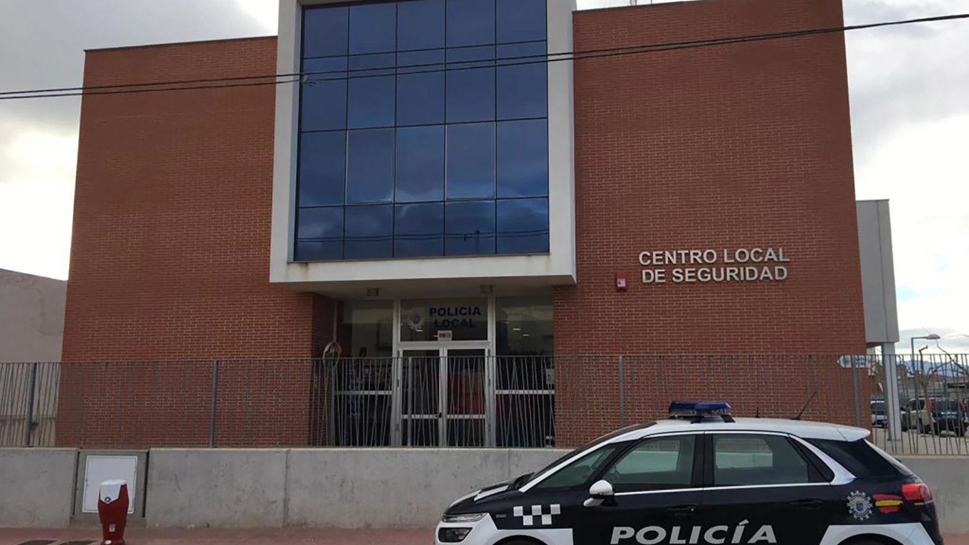 El cuartel de la Policía Local de Las Torres de Cotillas suspende dos días el servicio de la mañana por falta de agentes