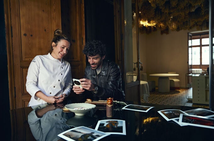 La chef Begoña Rodrigo y el fotógrafo Javier Corso