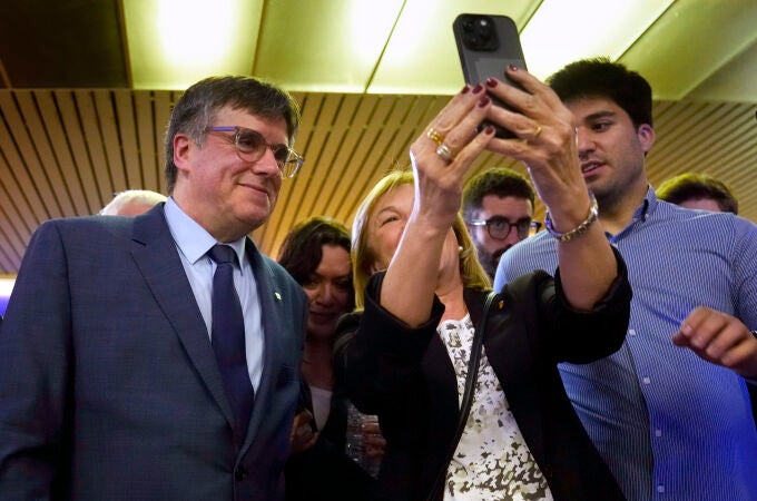 Puigdemont concurrirá a las elecciones del 12M para lograr su "restitución" como president