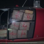 Sucesos.- Nueve detenidos por "narcovuelos" con helicópteros desde Cádiz y Sevilla para traficar con hachís