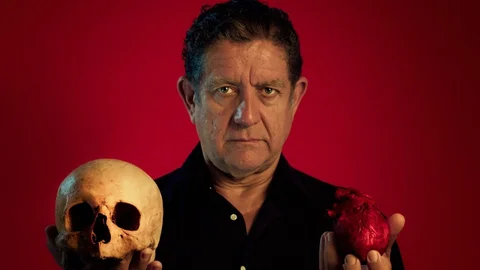 Pedro Casablanc ofrecerá esta tarde un recital de poesía