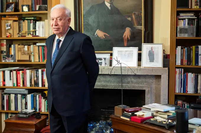 Margallo: “Los separatistas aspiran a romper con España a través de un referéndum pactado o de una reforma de sus Estatutos