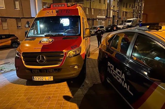 Dos heridos graves en el incendio de un edificio en el barrio de San Blas en Madrid