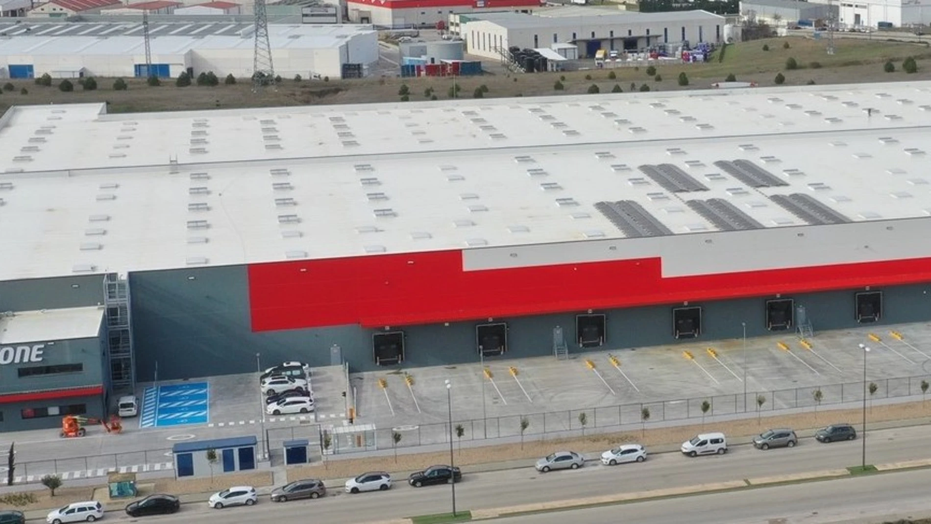 Bridgestone invierte 40 millones en su centro logístico de Burgos