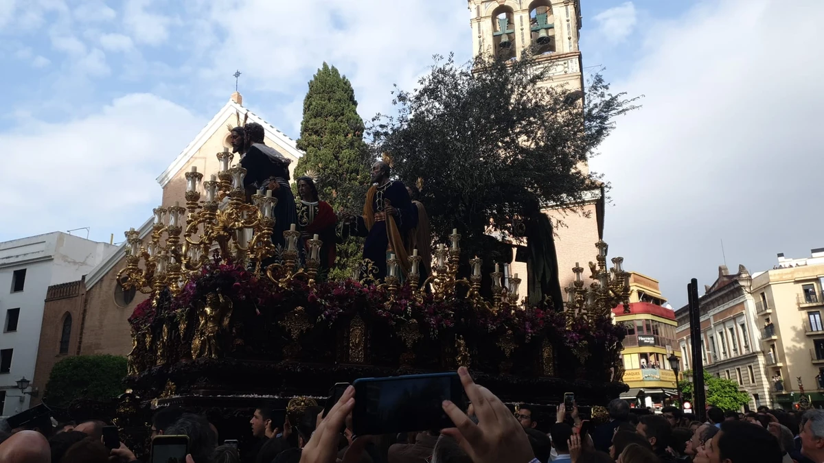 Cara y cruz en un Lunes Santo inestable en Andalucía