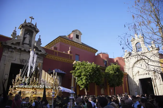 Sábado Santo en Sevilla: horario y recorrido de las cofradías
