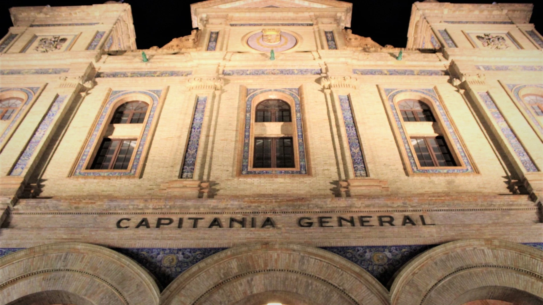 En septiembre de 2023 se inauguró la iluminación de la Capitanía General de Sevilla, una inversión de más de 100.000 euros