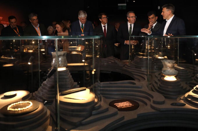 La exposición de los reinos de la prehistoria en Europa se ha inaugurado hoy en el Marq en Alicante.