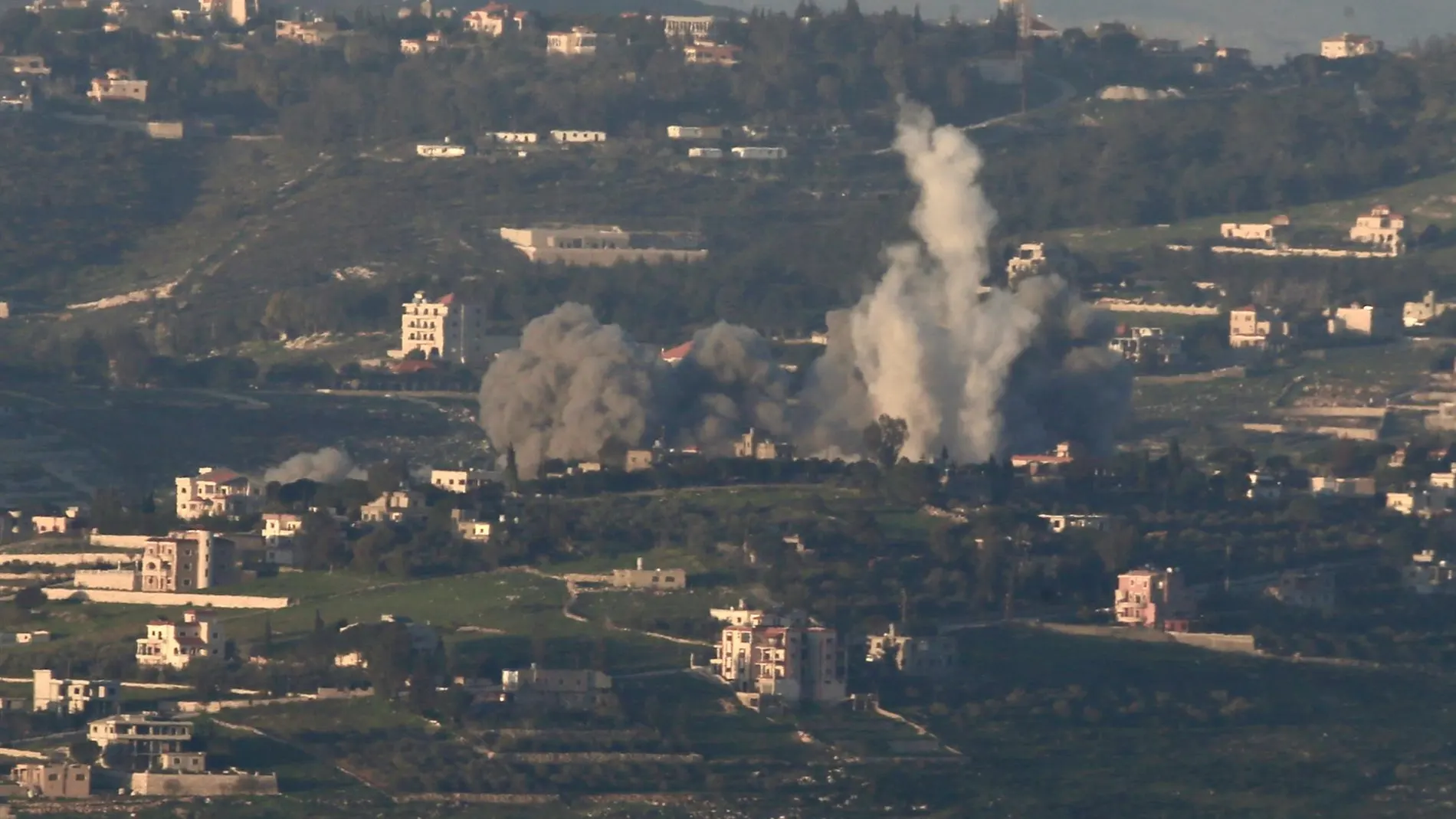 Al menos siete muertos en un bombardeo israelí contra un centro médico en el sur de Líbano