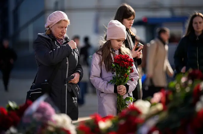 El grupo de rock ruso Piknik organiza un concierto en memoria de las víctimas del atentado en Moscú