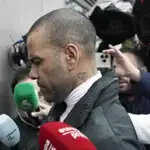 El detalle con los reclusos y la contundente frase de Dani Alves a un funcionario de prisiones
