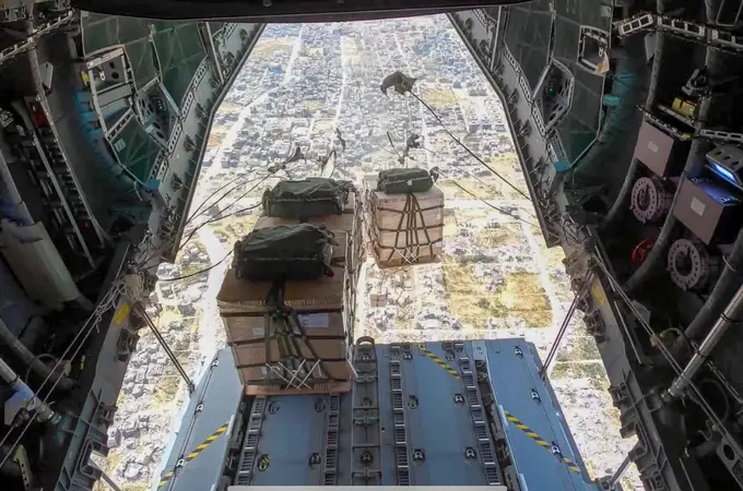 Dos aviones del Ejército del Aire y del Espacio lanzan 26 toneladas de ayuda en Gaza