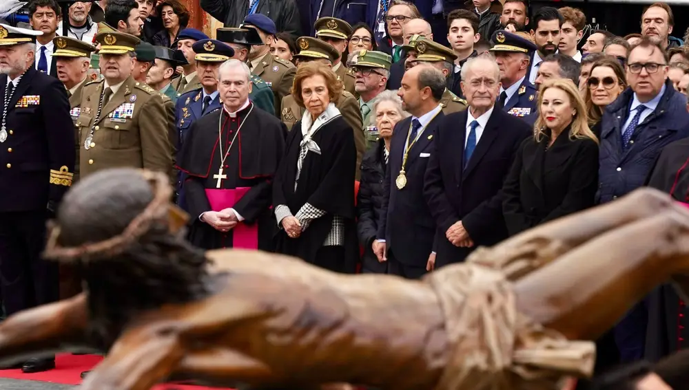 Málaga.- S.Santa.- La reina Sofía preside el desembarco de la Legión y el traslado del Cristo de la Buena Muerte