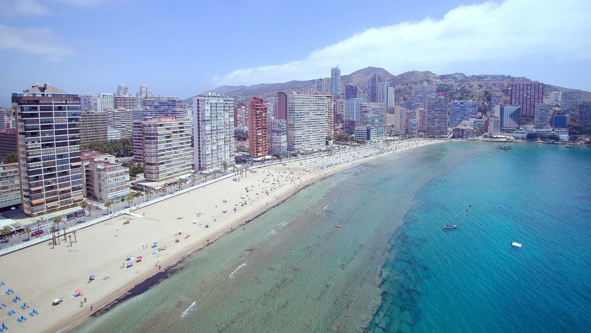 El Gobierno avanza en la expropiación de pisos en la playa, con cesión de uso al propietario por 30 años