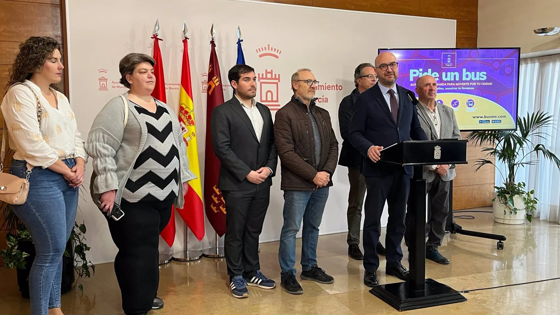 MURCIA.-Los murcianos podrán pedir bus nocturno a demanda de forma gratuita entre Viernes Santo y el fin de Fiestas de Primavera