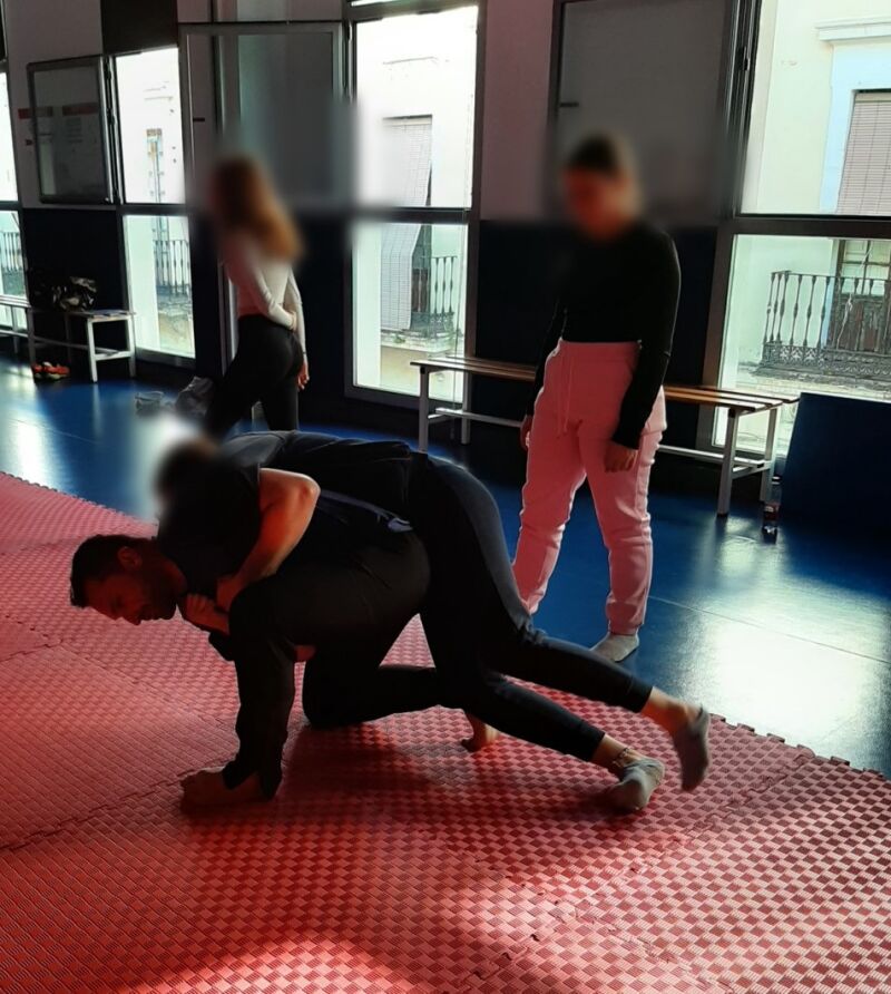 Curso de defensa personal para jóvenes víctimas de violencia de género