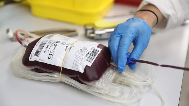 MADRID.-El Centro de Transfusión Regional recuerda que las donaciones de sangre disminuyen un 40% en vacaciones