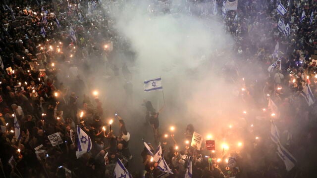 Manifestantes piden la liberación de los rehenes en Tel Aviv
