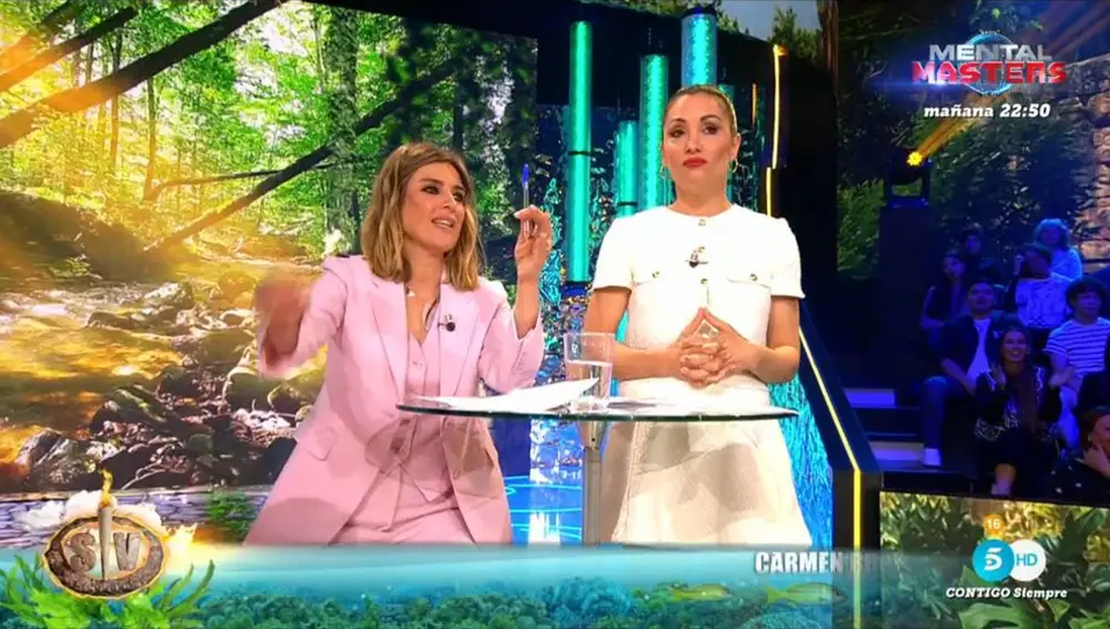 Sandra Barneda y Nagore Robles en el plató de 'Supervivientes 2024'