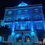 El Ayuntamiento de Almuñécar se viste de azul por el Día Mundial de Concienciación sobre el Autismo. AYUNTAMIENTO DE ALMUÑÉCAR (Foto de ARCHIVO) 02/04/2021