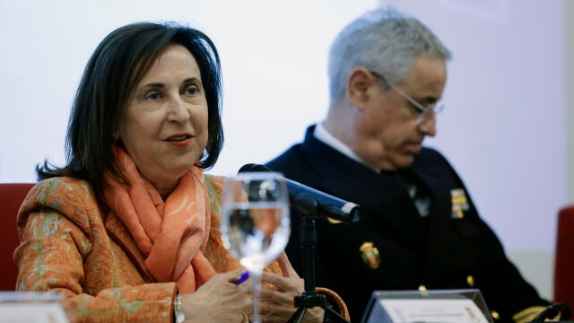 Margarita Robles presenta en Ferrol el proyecto “"Abrir Ferrol al Mar"”