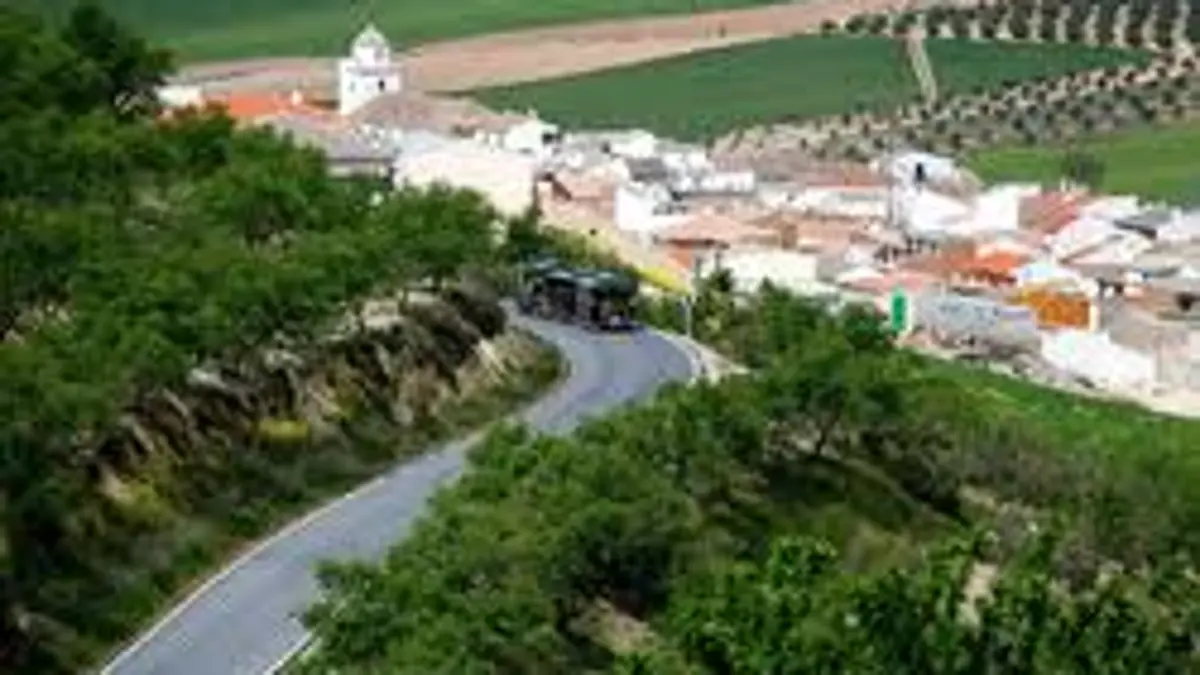 Investigan al exalcalde de El Pinar (Granada) por acoso y agresión sexual a una concejala