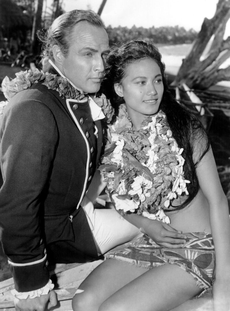 Marlon Brando y Tarita Teriipaia, su tercera esposa