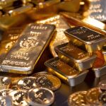 Economía/Finanzas.- La onza de oro marca máximos históricos por tercer día al rozar los 2.300 dólares