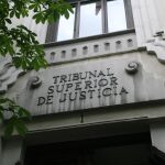 La pareja de Ayuso se querella ante el TSJM contra la fiscal jefe de Madrid por supuesta revelación de secretos