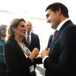 La ministra Teresa Ribera conversa con Suárez-Quiñones en su última visita a Ponferrada