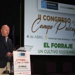 El alcalde Paredes de Nava; vicepresidente de la Diputacion; y responsable del área Agricultura y Desarrollo Rural, Luis Calderón, inaugura la jornada
