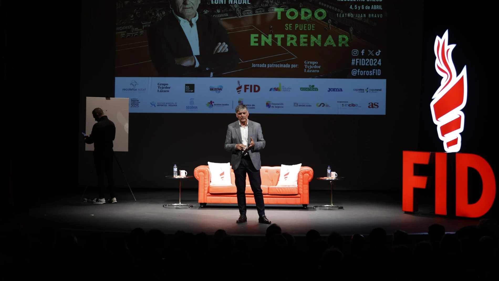 Toni Nadal durante su charla en el FID Recolestas Salud de Segovia
